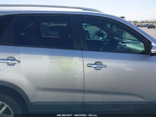 KIA SORENTO LX 2015 5XYKT3A67FG547306 Image 5