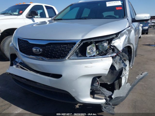 KIA SORENTO LX 2015 5XYKT3A67FG547306 Image 12