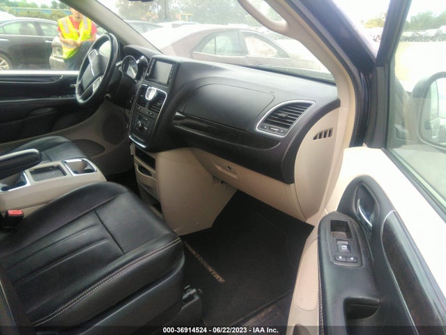 2C4RC1BG7GR247563 Chrysler Town & Country Touring