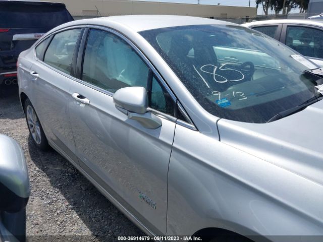 3FA6P0SUXHR329344 Ford Fusion Energi Titanium/platinum