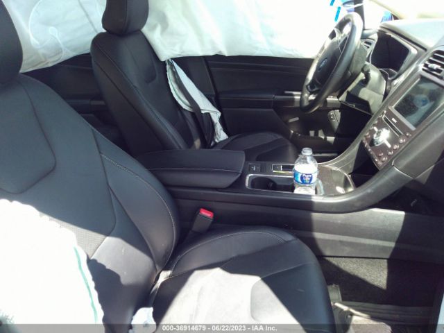 3FA6P0SUXHR329344 Ford Fusion Energi Titanium/platinum