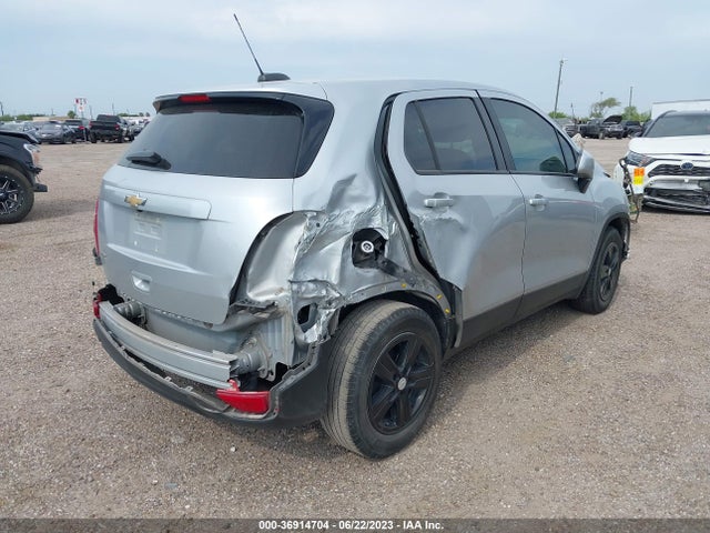Chevrolet TRAX LS 2021 KL7CJKSBXMB307431 Image 4