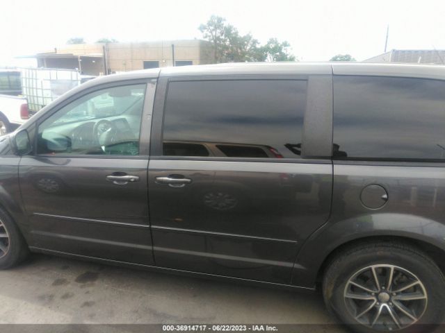 2C4RDGCG3FR587404 Dodge Grand Caravan Sxt