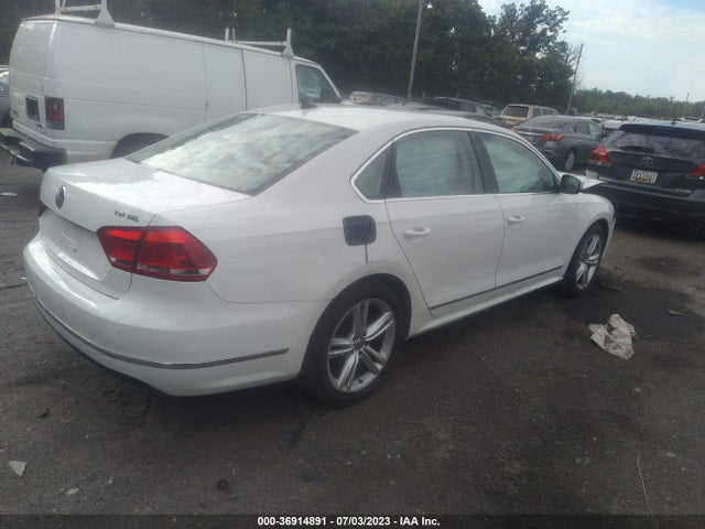 1VWCT7A35FC078767 Volkswagen Passat 1.8t Sel Premium