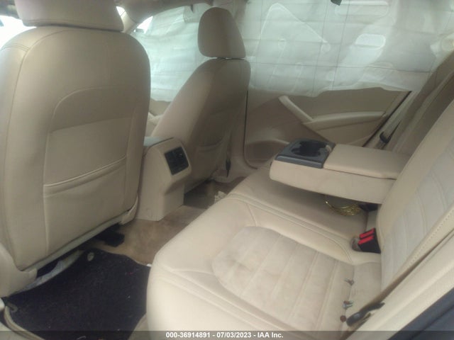 1VWCT7A35FC078767 Volkswagen Passat 1.8t Sel Premium