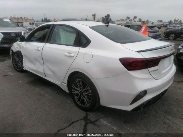 3KPF54AD2PE610472 KIA Forte Gt-line