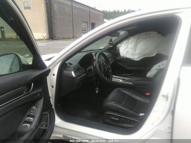 2018 HONDA ACCORD SEDAN TOURING 2.0T VIN: 1HGCV2F99JA038632