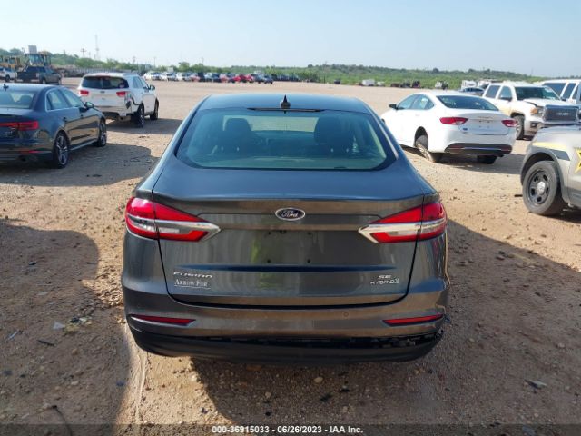 3FA6P0LU4KR107064 Ford Fusion Hybrid Se