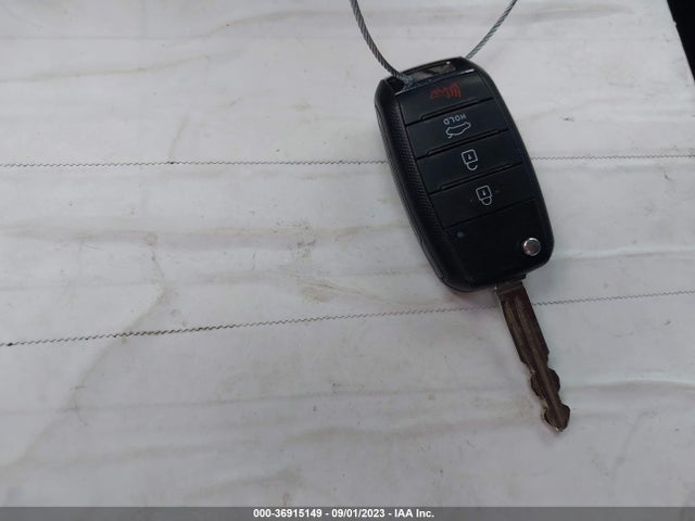 KIA Optima Lx 2016 5XXGT4L36GG120025 Image 3