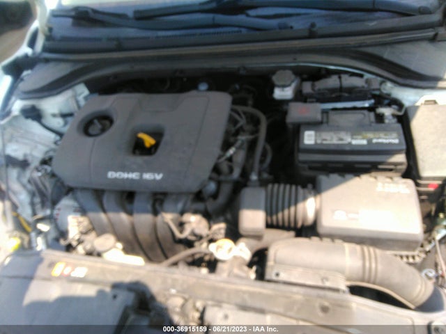Hyundai ELANTRA SE 2018 5NPD74LF3JH260062 Image 10