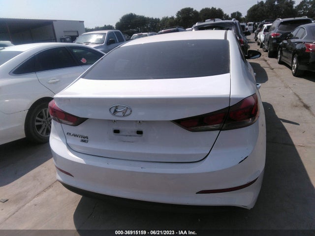 Hyundai ELANTRA SE 2018 5NPD74LF3JH260062 Image 17