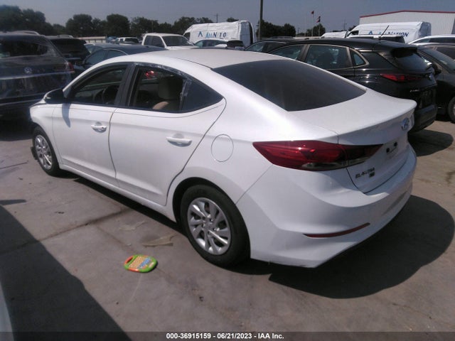 Hyundai ELANTRA SE 2018 5NPD74LF3JH260062 Image 3