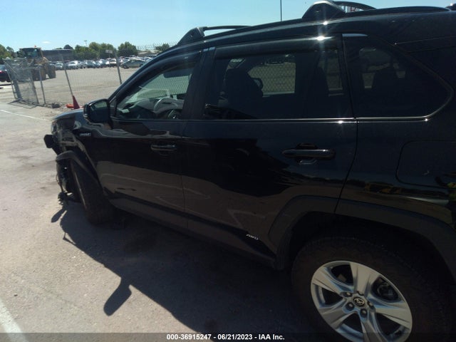2021 Toyota RAV4, VIN: 2T3R6RFV8MW011259