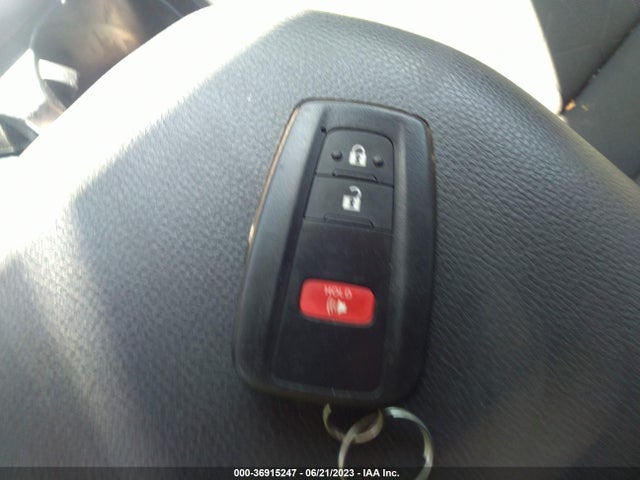 2021 Toyota RAV4, VIN: 2T3R6RFV8MW011259