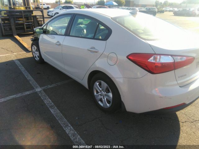 KNAFK4A69F5323678 KIA FORTE LX