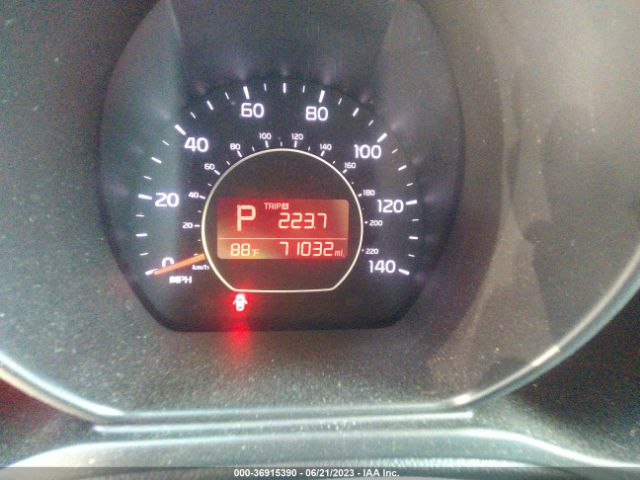 KNDJN2A2XG7393136 KIA Soul Base