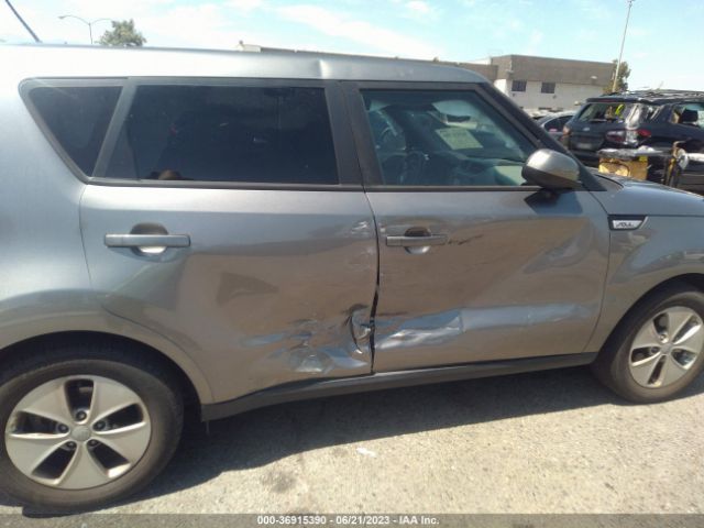 KNDJN2A2XG7393136 KIA Soul Base