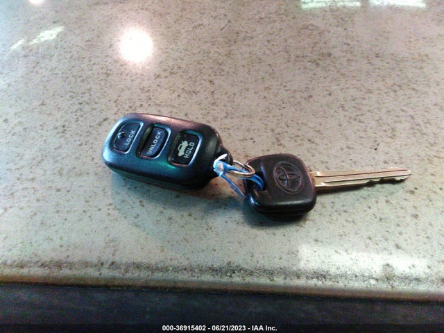 2005 TOYOTA CAMRY LE/SE/XLE VIN: 4T1BE30K05U076357