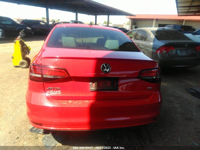 3VWD17AJ9GM387117 Volkswagen Jetta Sedan 1.8t Sport