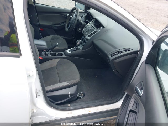 Ford FOCUS SE 2014 1FADP3F28EL213703 Image 6