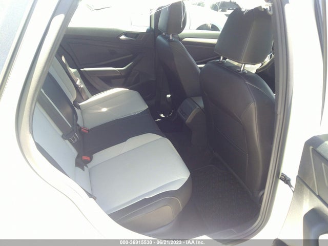 3VWN57BU8MM045980 Volkswagen Jetta S/r-line