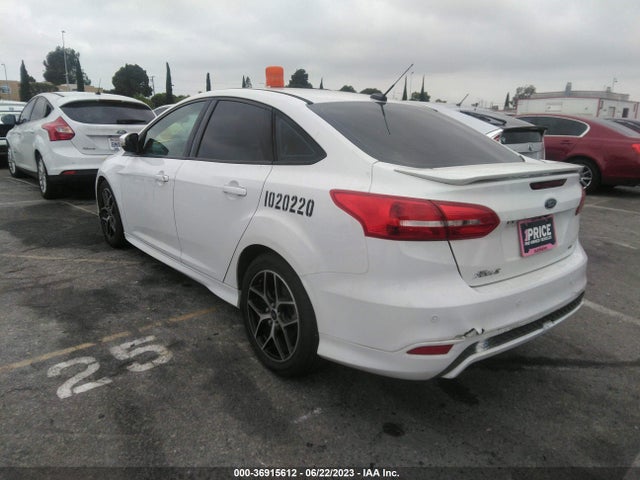 Ford FOCUS SE 2015 1FADP3F28FL231863 Image 4
