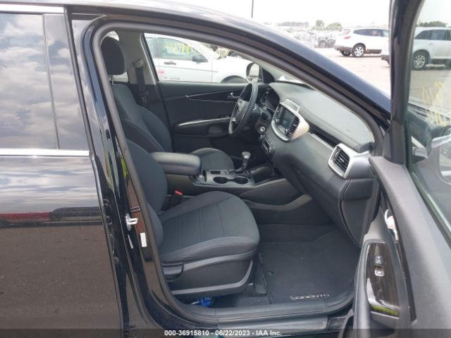 5XYPGDA53KG496193 KIA Sorento Lx V6