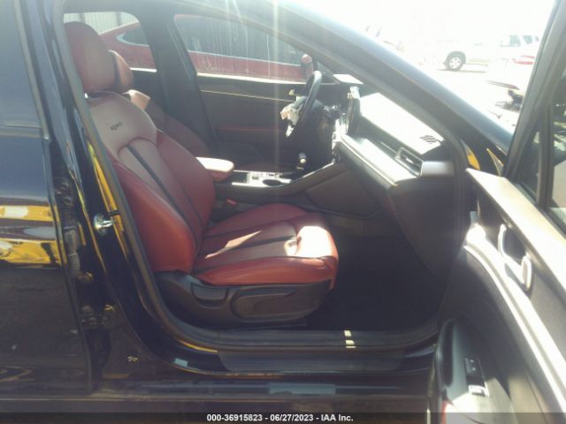 5XXG64J27NG163142 KIA K5 Gt-line
