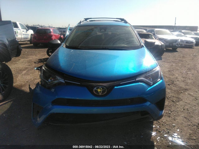Toyota RAV4 LE 2017 JTMZFREV2HJ707671 Image 4