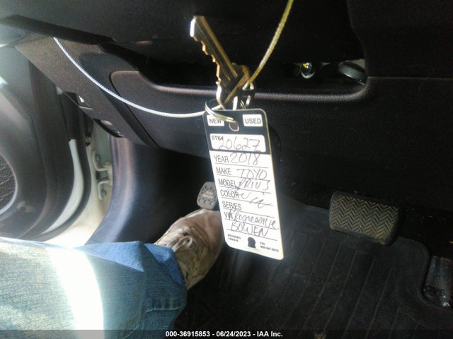 Toyota Prius Two/two Eco/three 2018 JTDKBRFUXJ3067111 Image 3