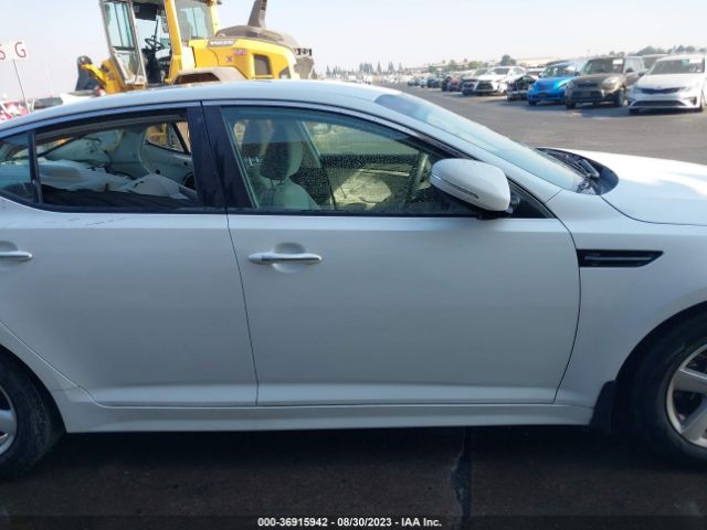 KNAGM4A78F5652542 KIA Optima Lx