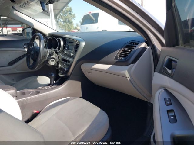 5XXGM4A79EG311714 KIA Optima Lx