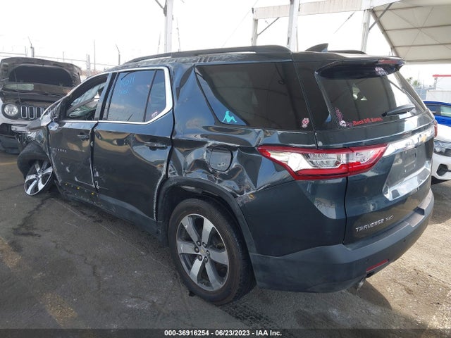 Chevrolet Traverse Lt Leather 2019 1GNERHKW0KJ232758 Image 3