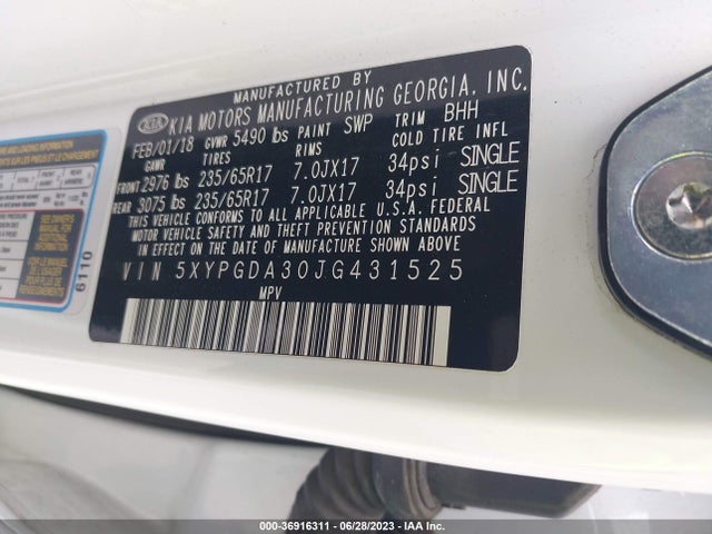 KIA SORENTO LX 2018 5XYPGDA30JG431525 Image 9