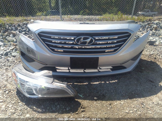 Hyundai Sonata 2.4l Se 2016 5NPE24AFXGH320627 Image 12