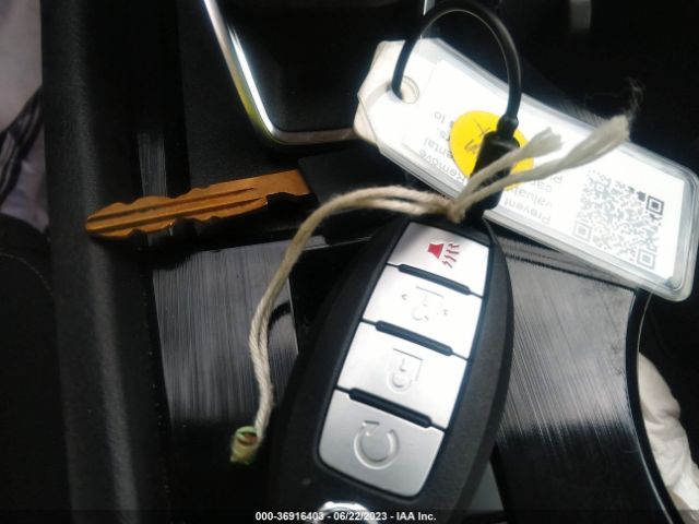 5N1AT3BA9MC778946 Nissan ROGUE SV