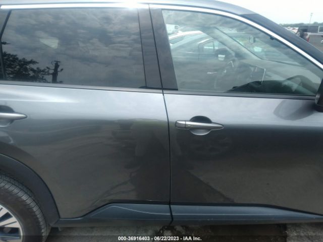 5N1AT3BA9MC778946 Nissan ROGUE SV