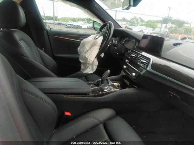 WBAJA7C52KG910869 BMW 5 Series 530i Xdrive