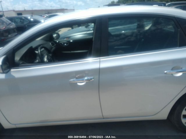 3N1AB7AP7KY428095 Nissan SENTRA SV