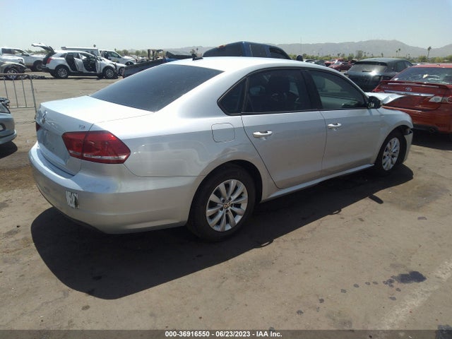 1VWAT7A37EC076797 Volkswagen Passat Wolfsburg Ed