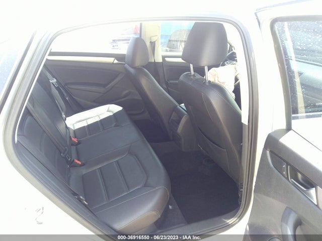 1VWAT7A37EC076797 Volkswagen Passat Wolfsburg Ed
