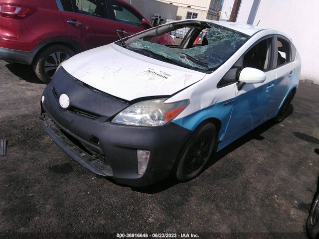 Toyota Prius Four/five/three/one/two 2014 JTDKN3DU8E0363646 Image 2