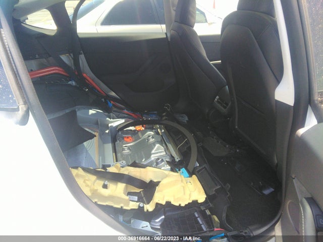 Tesla Model Y Performance 2022 7SAYGDEF1NF397149 Image 8