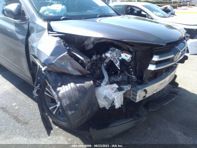 Toyota Highlander Le 2019 5TDZARFH6KS052576 Image 12