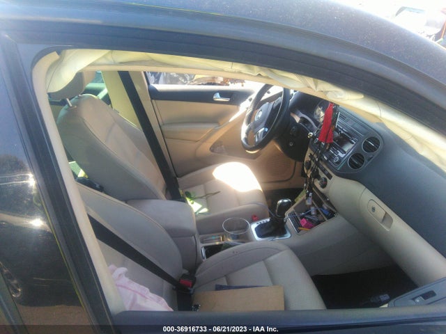 WVGBV3AX5EW544095 Volkswagen TIGUAN SE