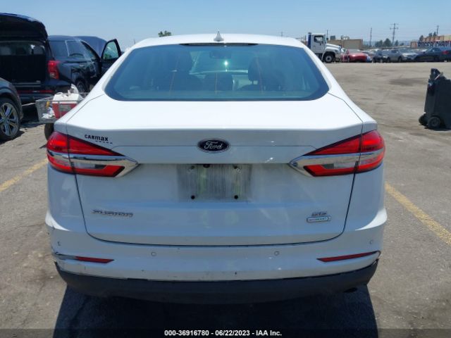 3FA6P0HD1KR203923 Ford FUSION SE