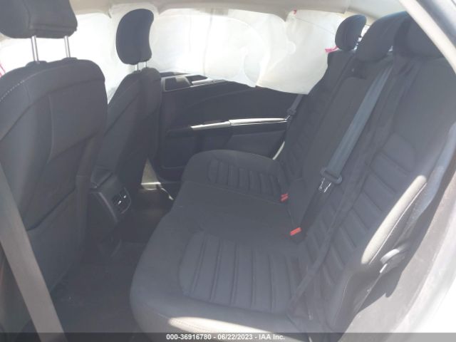 3FA6P0HD1KR203923 Ford FUSION SE