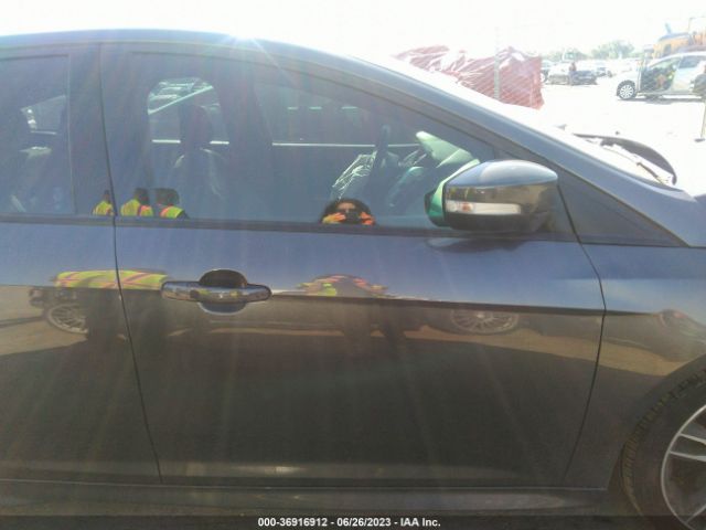 1FADP3L98JL286565 Ford FOCUS ST
