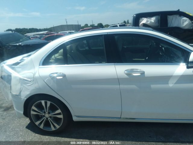 55SWF4JB6HU208718 Mercedes-Benz C-class C 300