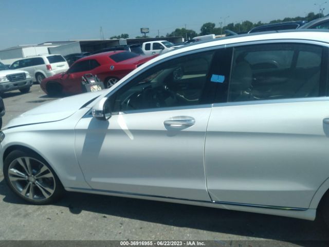 55SWF4JB6HU208718 Mercedes-Benz C-class C 300